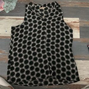 Black and white pattern banana republic blouse size L